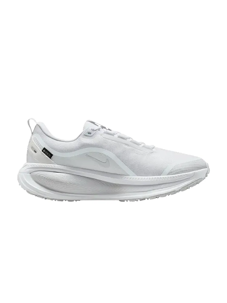 Кроссовки Nike Vomero 18 GORE-TEX Reflective 'White Pure Platinum' — изображение 1 из 1, белый