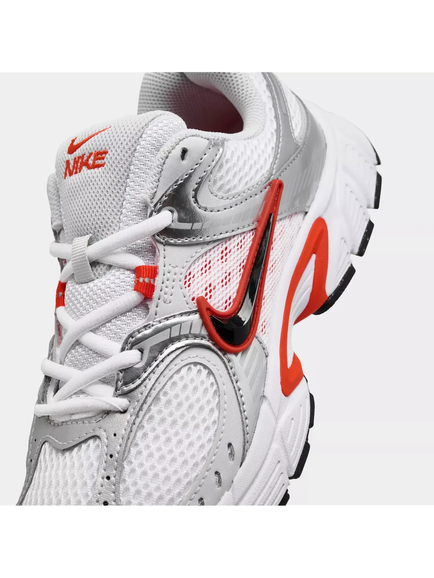 Кроссовки Nike Wmns V5 RNR 'White Black Picante Red' — изображение 3 из 6, белый черный красный