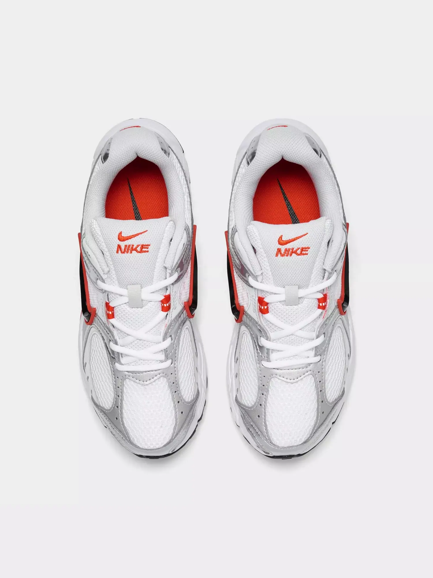 Кроссовки Nike Wmns V5 RNR 'White Black Picante Red' — изображение 5 из 6, белый черный красный