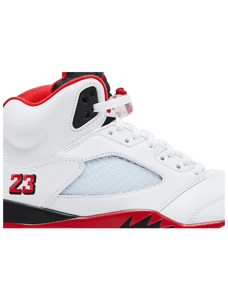 Кроссовки Air Jordan 5 Retro 'Fire Red' 2025 — изображение 2 из 8, белый