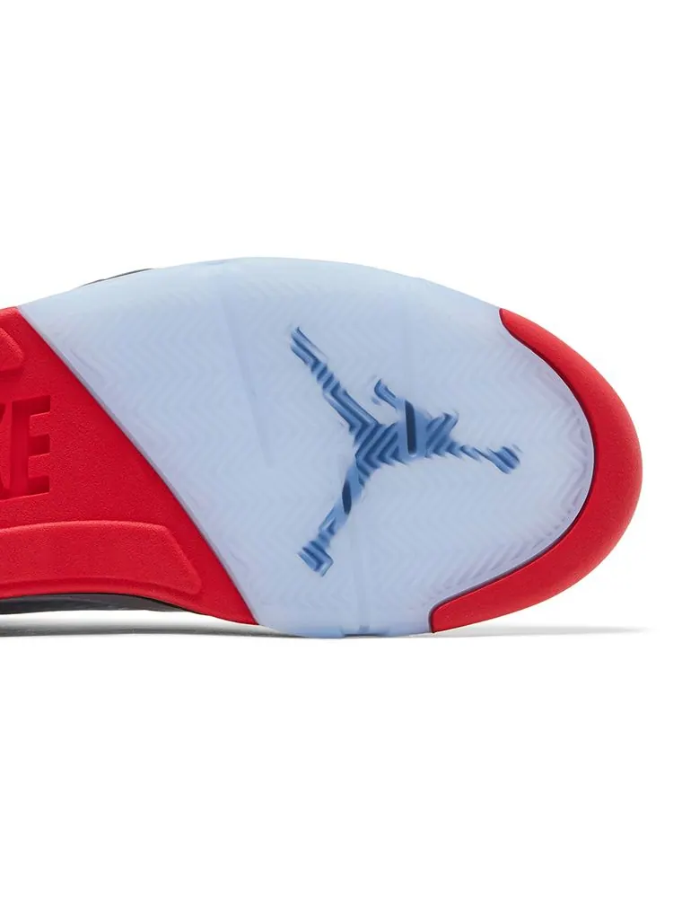 Кроссовки Air Jordan 5 Retro 'Fire Red' 2025 — изображение 5 из 8, белый
