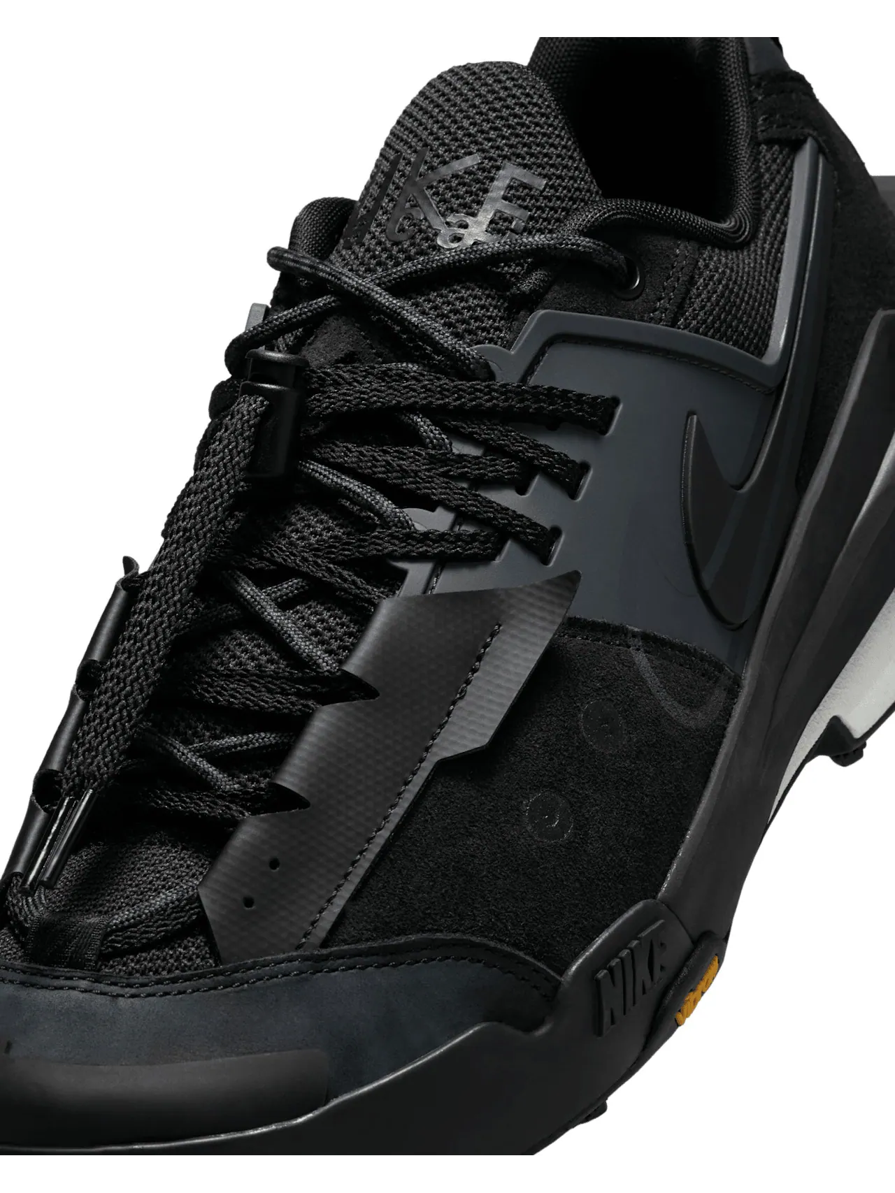 Кроссовки Nike sacai x Zegamadome 'Black' — изображение 4 из 7, черный