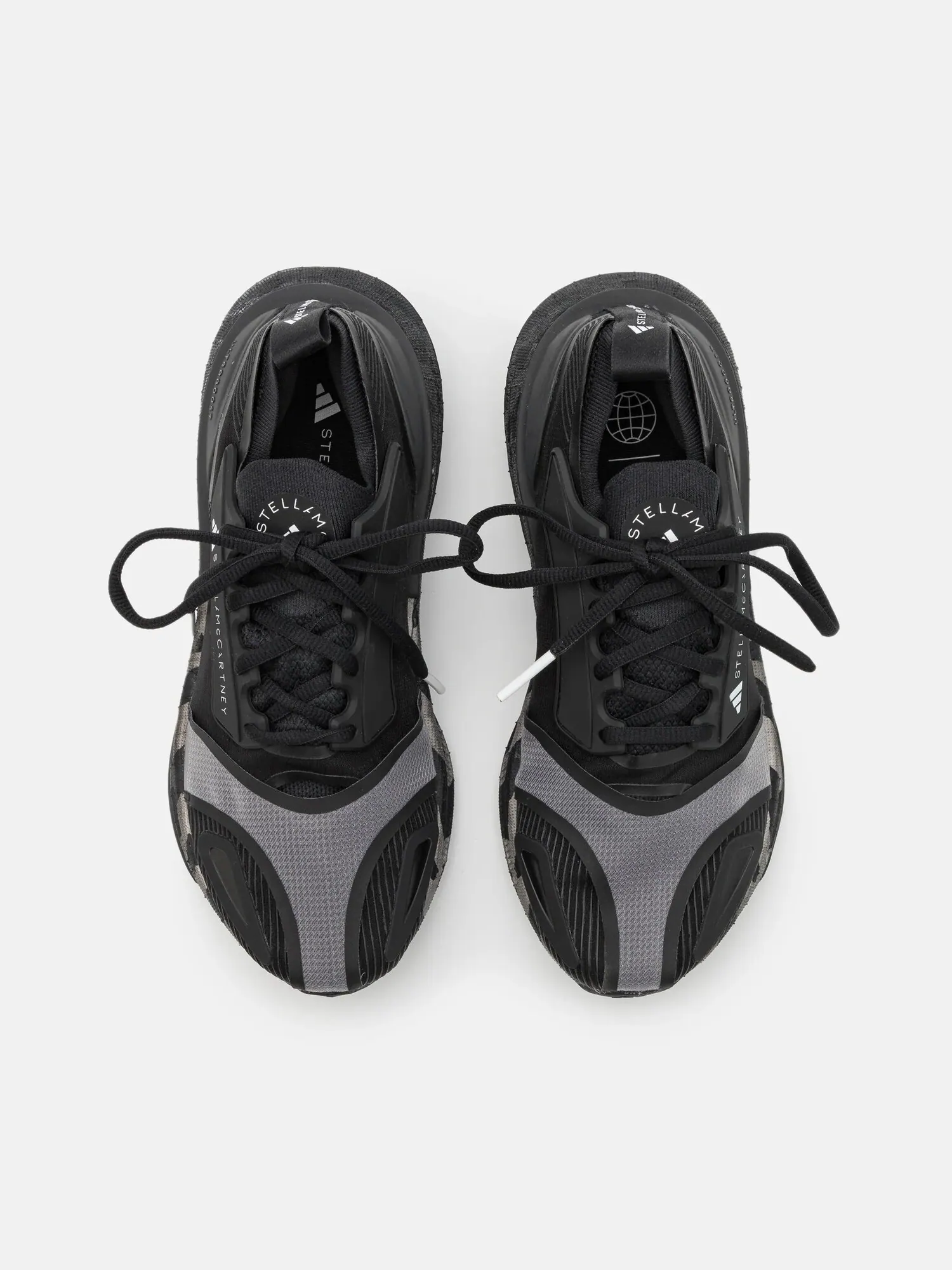 Кроссовки женские беговые adidas by Stella McCartney Ultraboost 23 — изображение 3 из 8