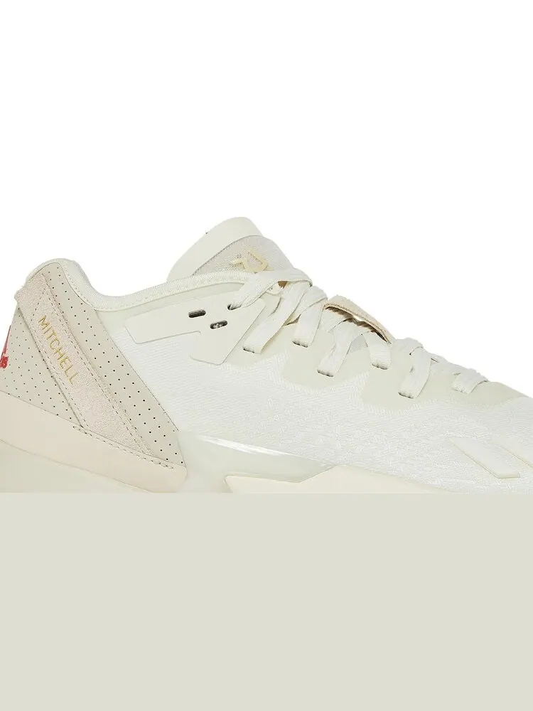 Кроссовки Adidas D.O.N. Issue #4 — изображение 2 из 8, белый