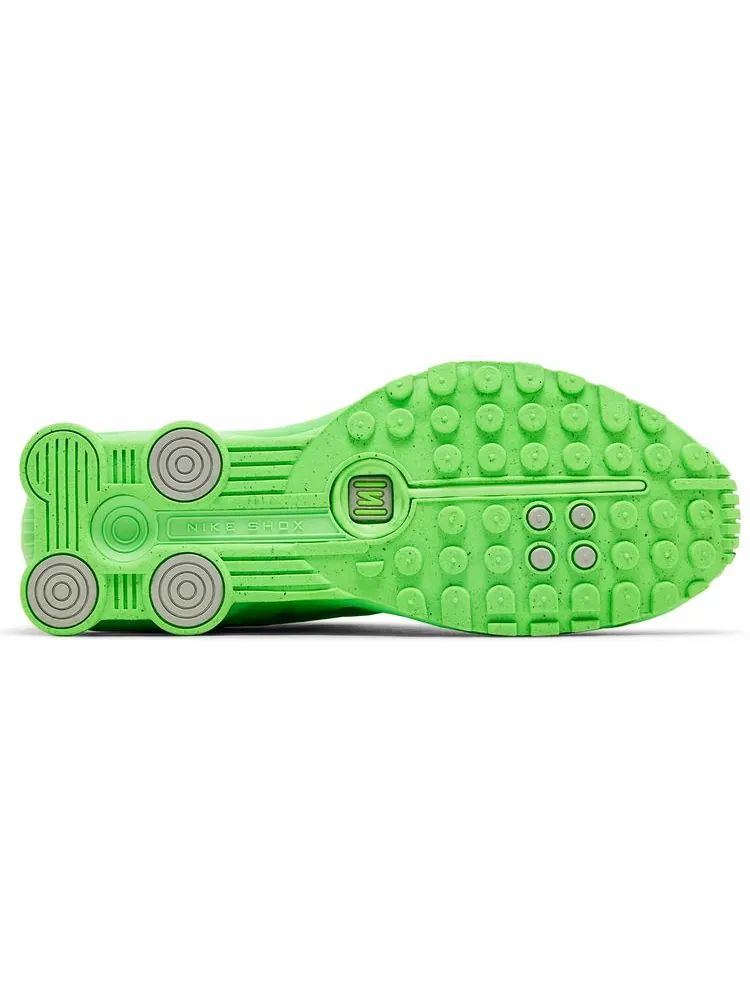 Кроссовки Nike Wmns Shox R4 'Green Strike' — изображение 4 из 8, зеленый
