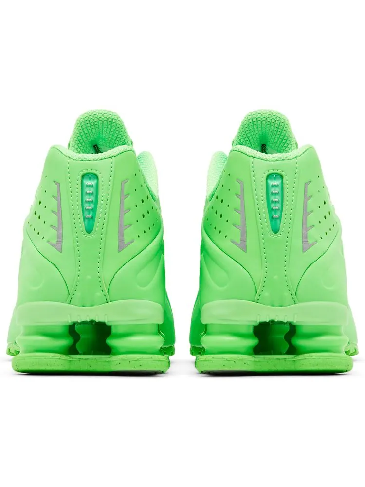 Кроссовки Nike Wmns Shox R4 'Green Strike' — изображение 6 из 8, зеленый