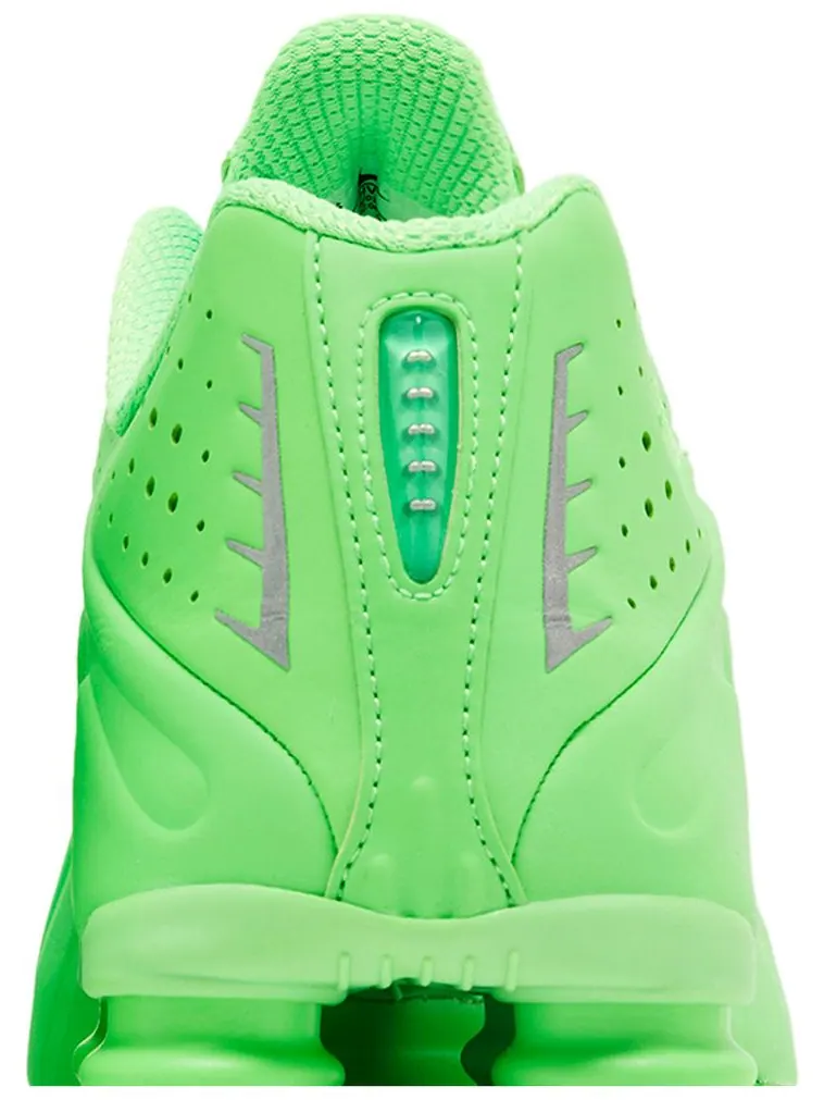 Кроссовки Nike Wmns Shox R4 'Green Strike' — изображение 7 из 8, зеленый