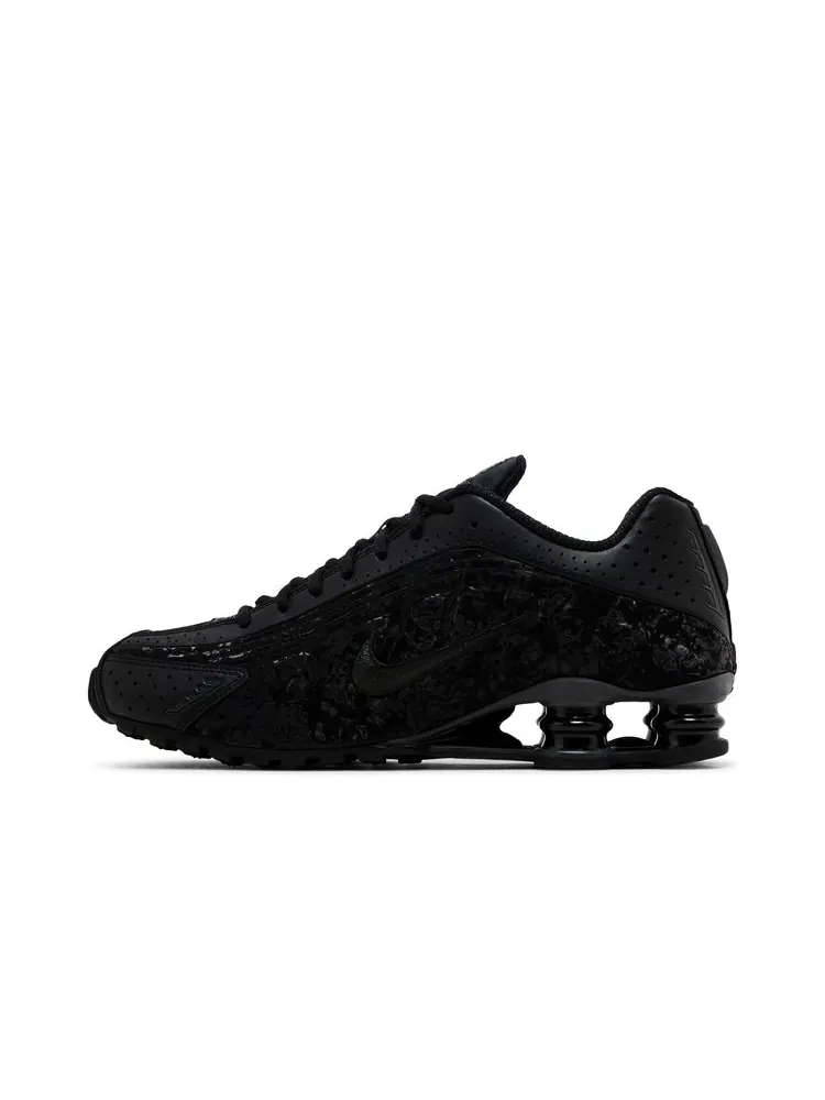 Кроссовки Wmns Shox R4 'Black Floral' — изображение 3 из 8, черный