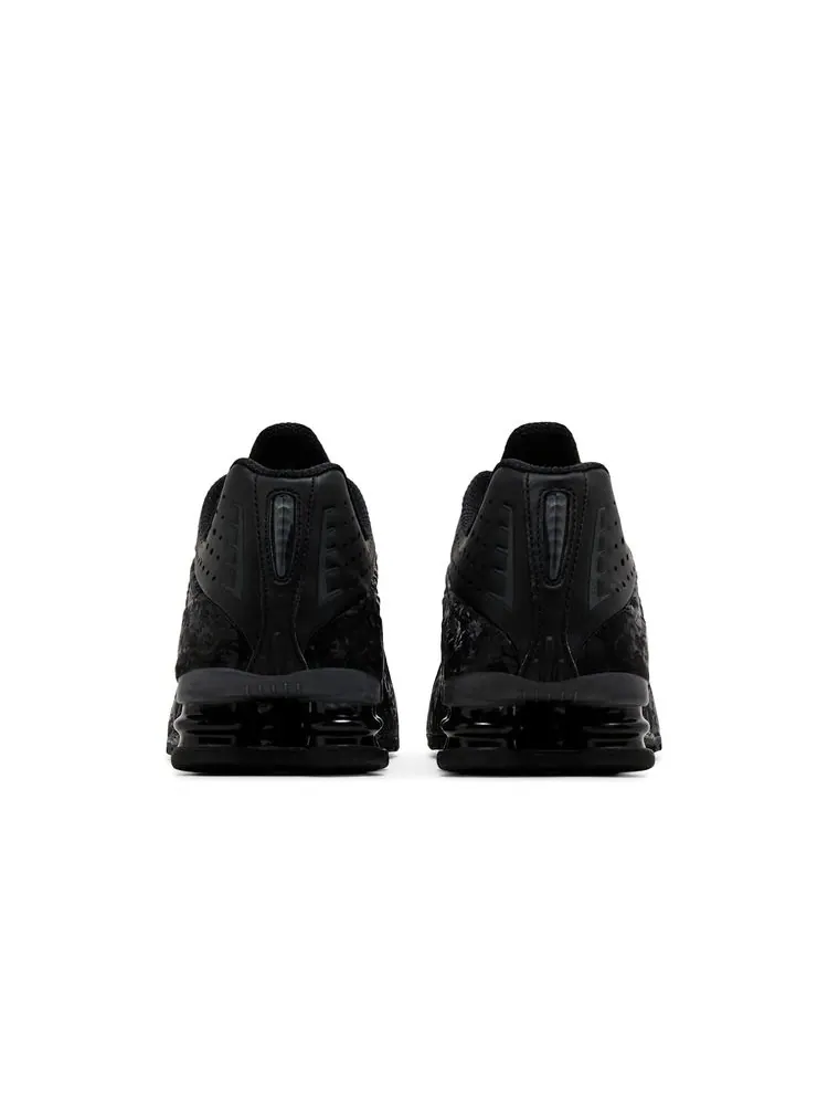 Кроссовки Wmns Shox R4 'Black Floral' — изображение 6 из 8, черный