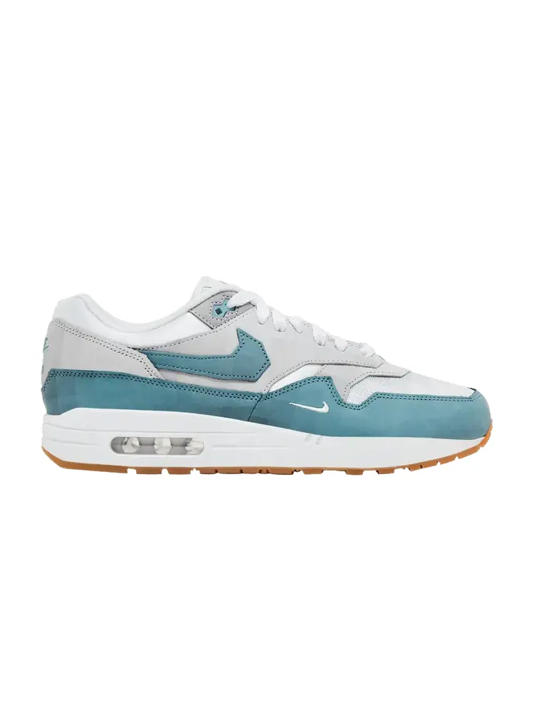 Кроссовки Nike Air Max 1 'Low Poly - Adventure Tomb Raider' — изображение 1 из 9, белый//серый