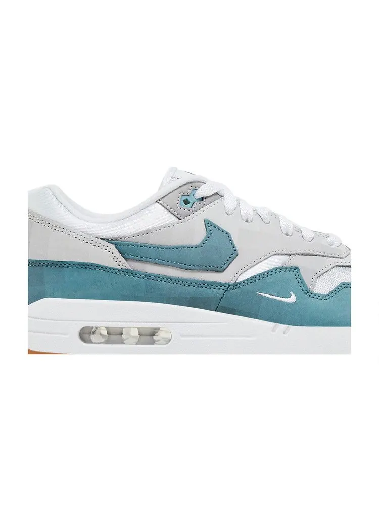 Кроссовки Nike Air Max 1 'Low Poly - Adventure Tomb Raider' — изображение 3 из 9, белый//серый