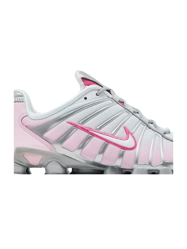 Кроссовки Wmns Shox TL 'Metallic Platinum Pink Foam' — изображение 2 из 8