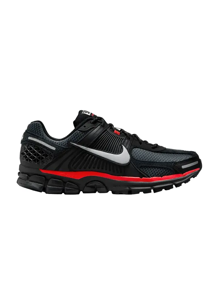 Кроссовки Air Zoom Vomero 5 'Black Metallic University Red' — изображение 1 из 1, черный металлик красный