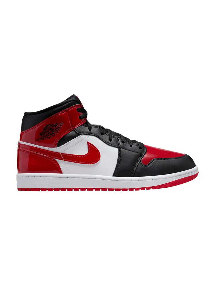 Кроссовки Air Jordan Air Jordan 1 Mid 'Patent Bred Toe' — изображение 1 из 1, черный/красный/белый