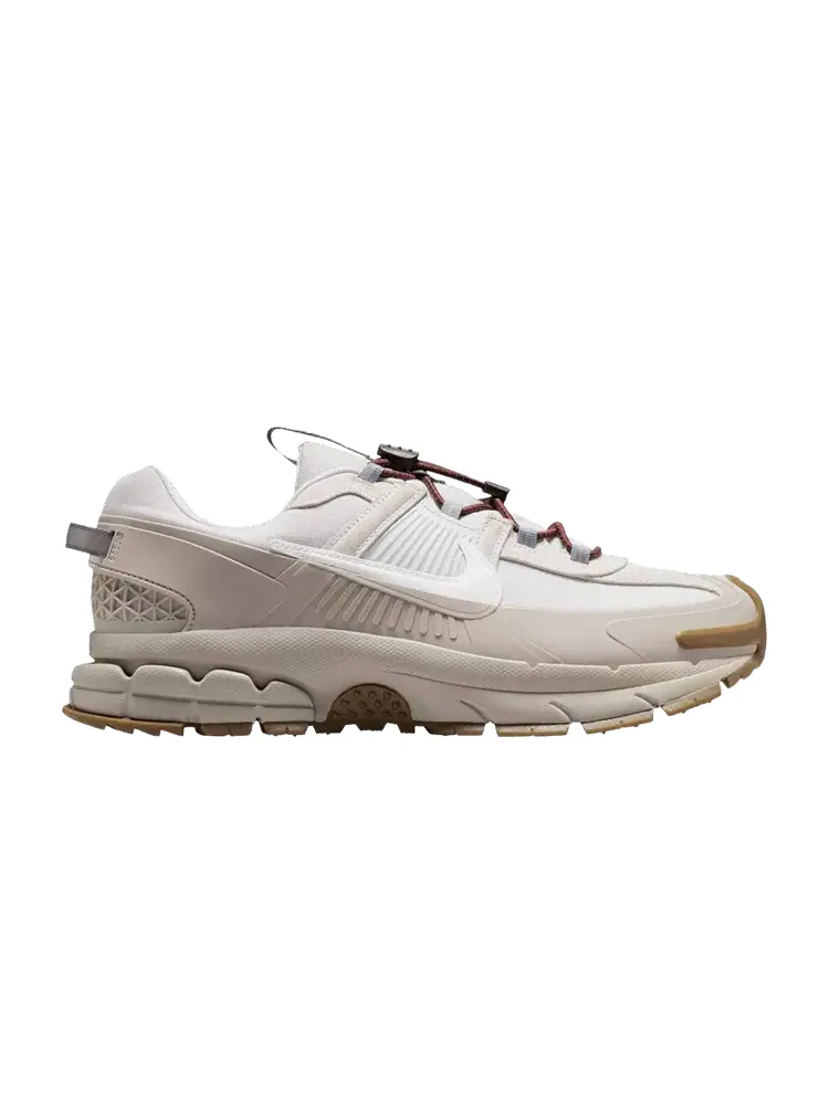 Кроссовки Nike Zoom Vomero Roam College Grey Gum — изображение 1 из 1, серый