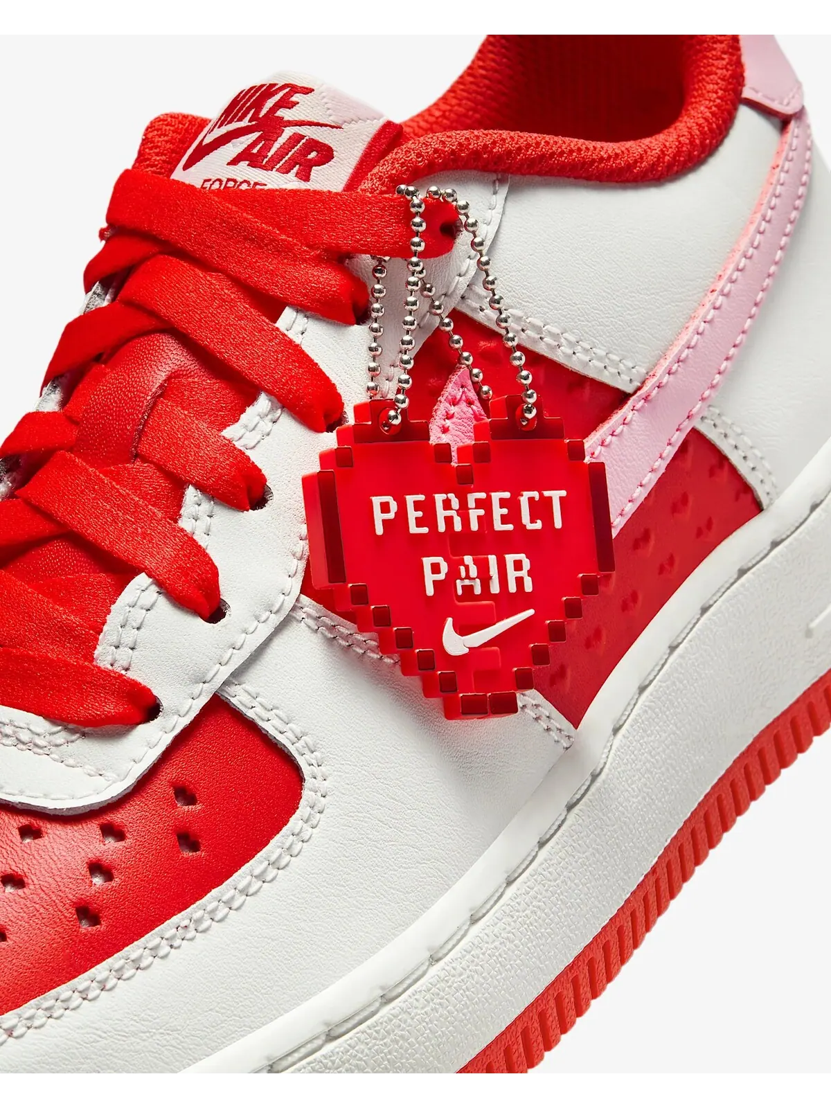 Кроссовки Nike Air Force 1 'Valentine's Day' — изображение 7 из 10, белый/красный