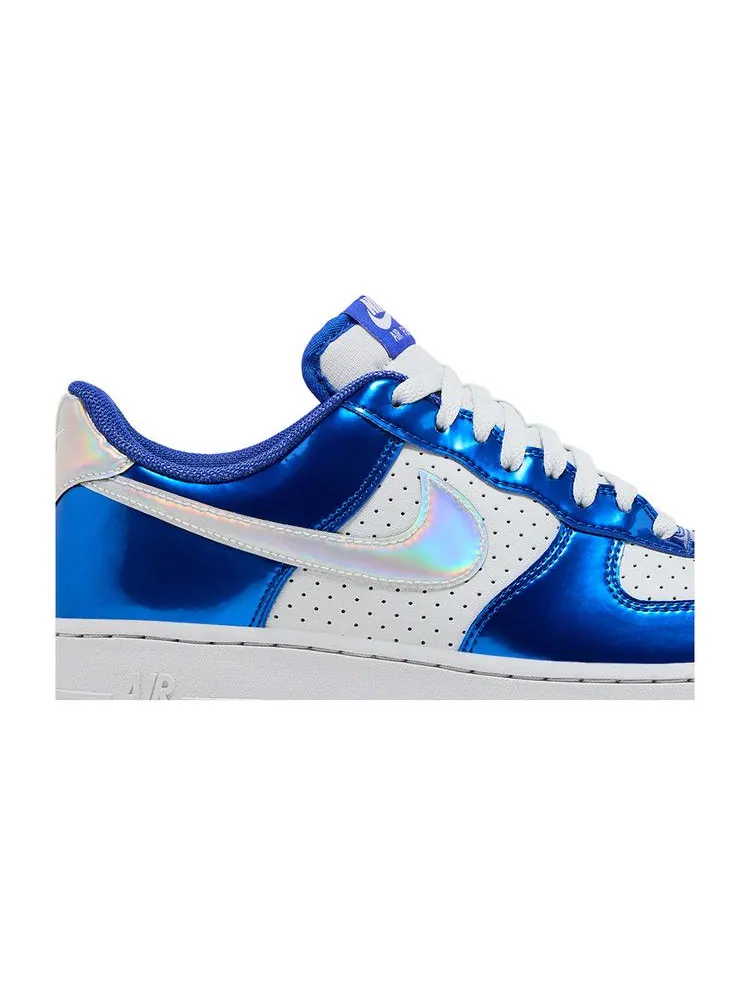 Кроссовки Nike Air Force 1 '07 LV8 'Light Photo Blue Photon Dust Iridescent' — изображение 3 из 9