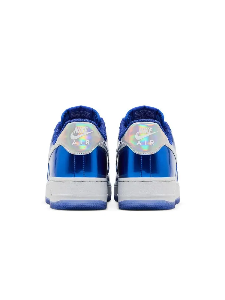 Кроссовки Nike Air Force 1 '07 LV8 'Light Photo Blue Photon Dust Iridescent' — изображение 7 из 9