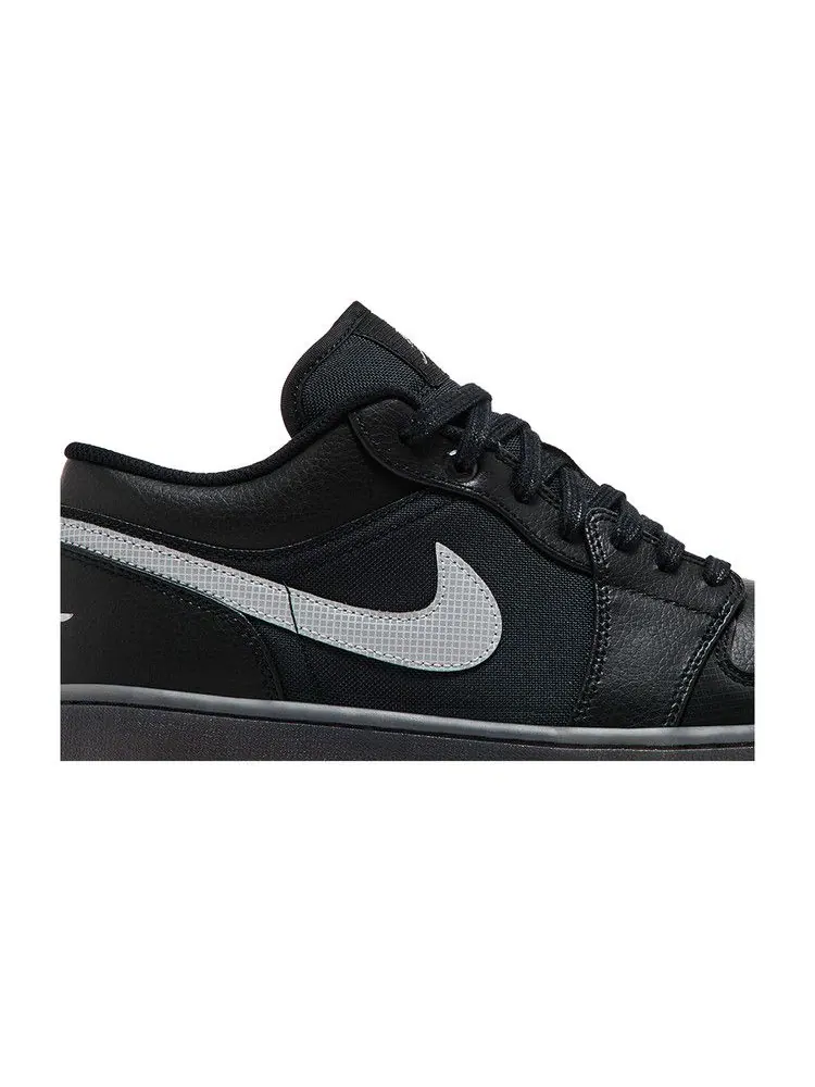 Кроссовки Air Jordan 1 Low 'Black White Dark Gum' — изображение 3 из 9