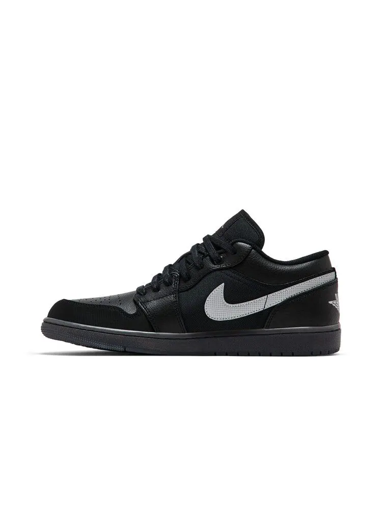 Кроссовки Air Jordan 1 Low 'Black White Dark Gum' — изображение 4 из 9