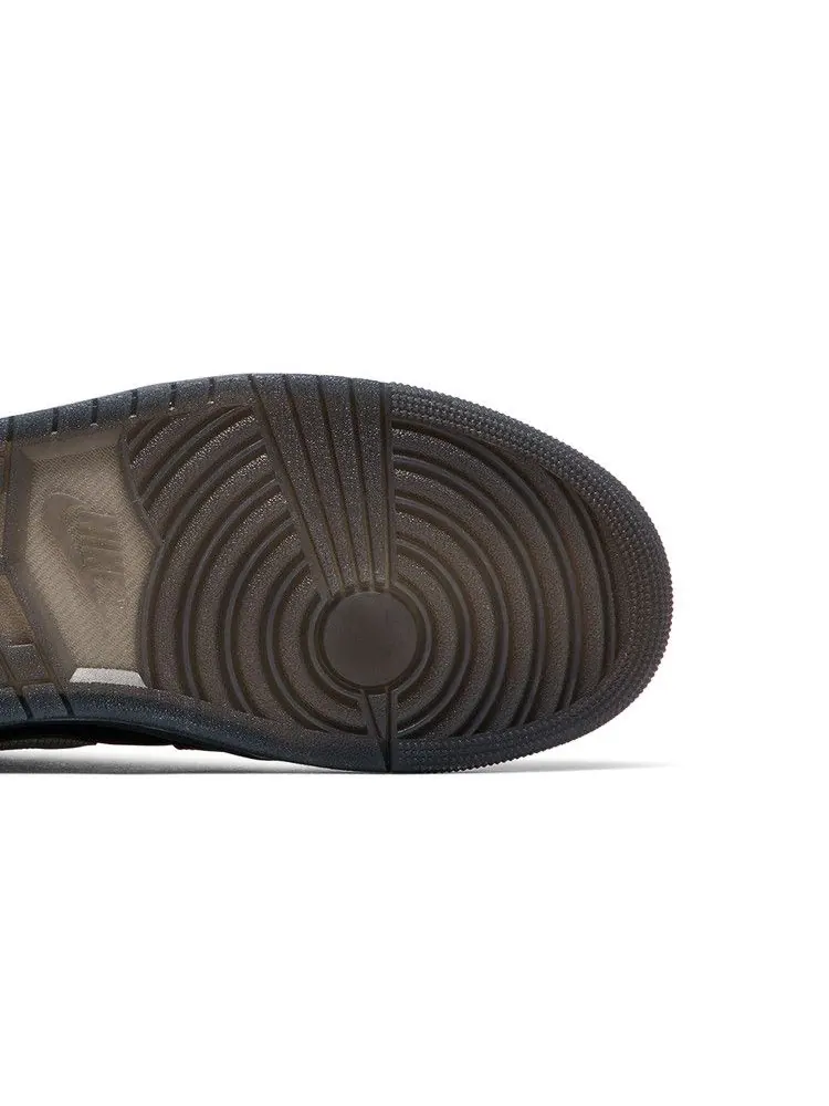 Кроссовки Air Jordan 1 Low 'Black White Dark Gum' — изображение 6 из 9