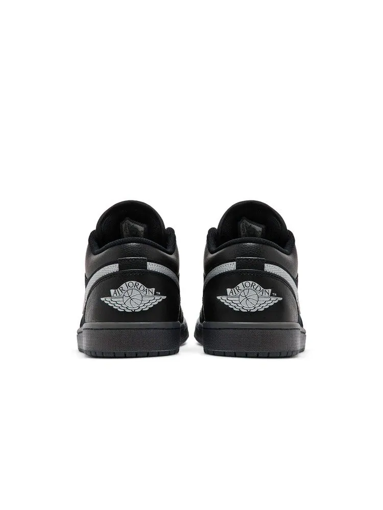 Кроссовки Air Jordan 1 Low 'Black White Dark Gum' — изображение 7 из 9