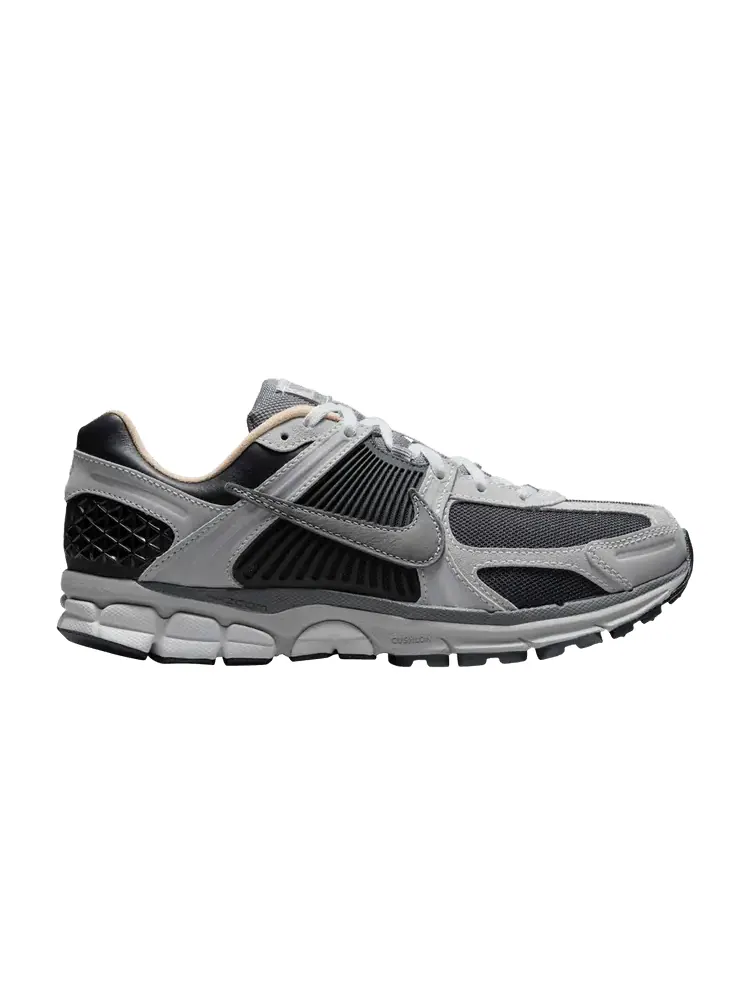 Кроссовки Nike Air Zoom Vomero 5 Dark Smoke Grey Vachetta — изображение 1 из 1, темный серый