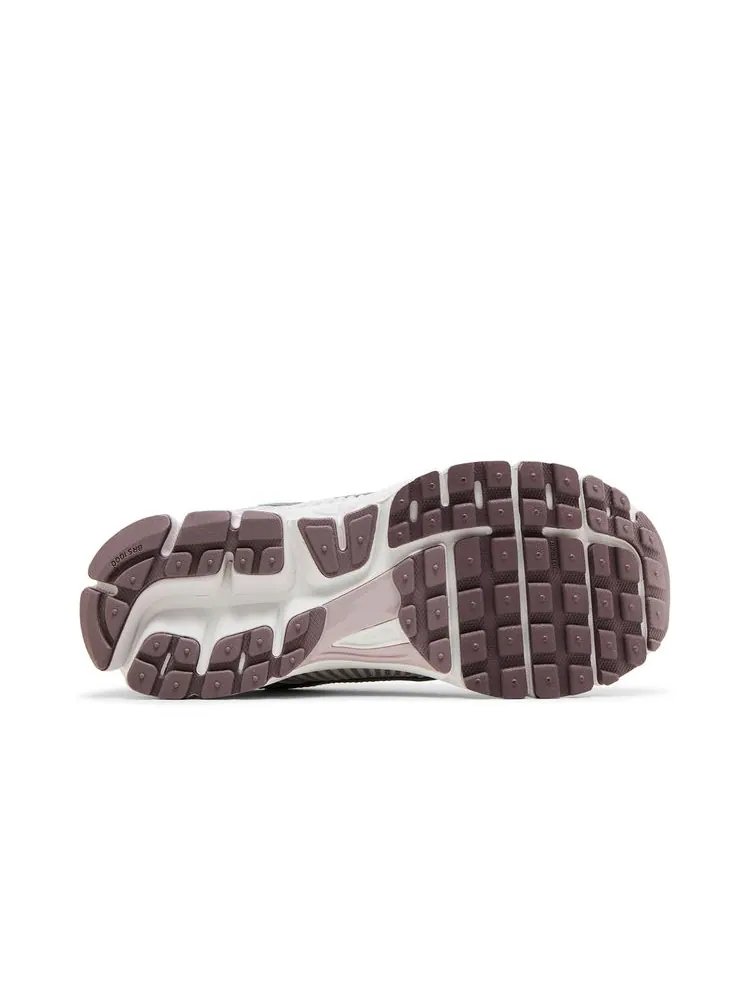 Кроссовки Wmns Air Zoom Vomero 5 'Chrome Platinum Violet' — изображение 4 из 8, платиновый фиолетовый