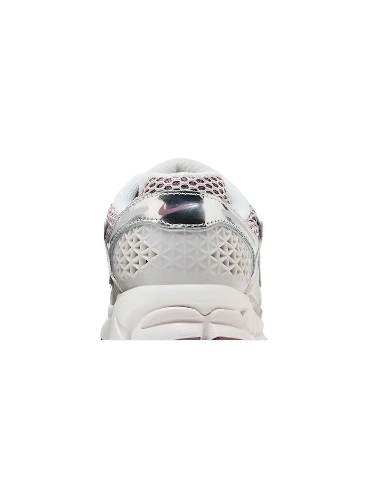 Кроссовки Wmns Air Zoom Vomero 5 'Chrome Platinum Violet' — изображение 7 из 8, платиновый фиолетовый