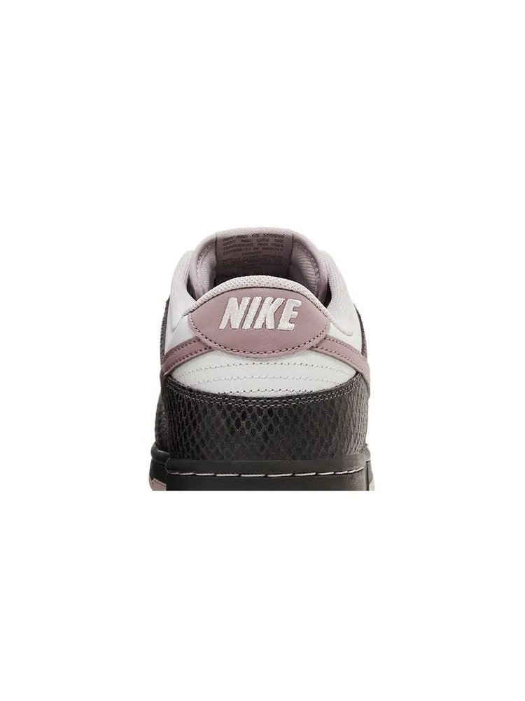 Кроссовки Nike Dunk Low 'Medium Ash Violet Snakeskin' — изображение 7 из 7, серый/серый/платиновый