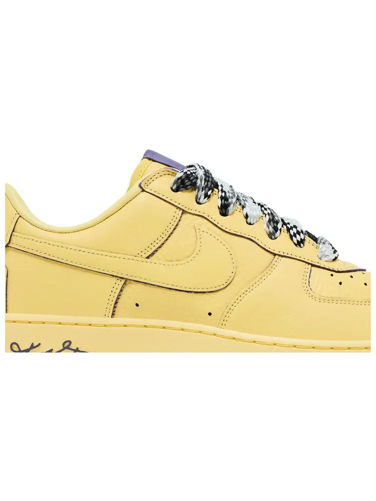 Кроссовки Nike Kobe Bryant x Air Force 1 Low Protro 'Mamba Mentality' — изображение 2 из 8, желтый