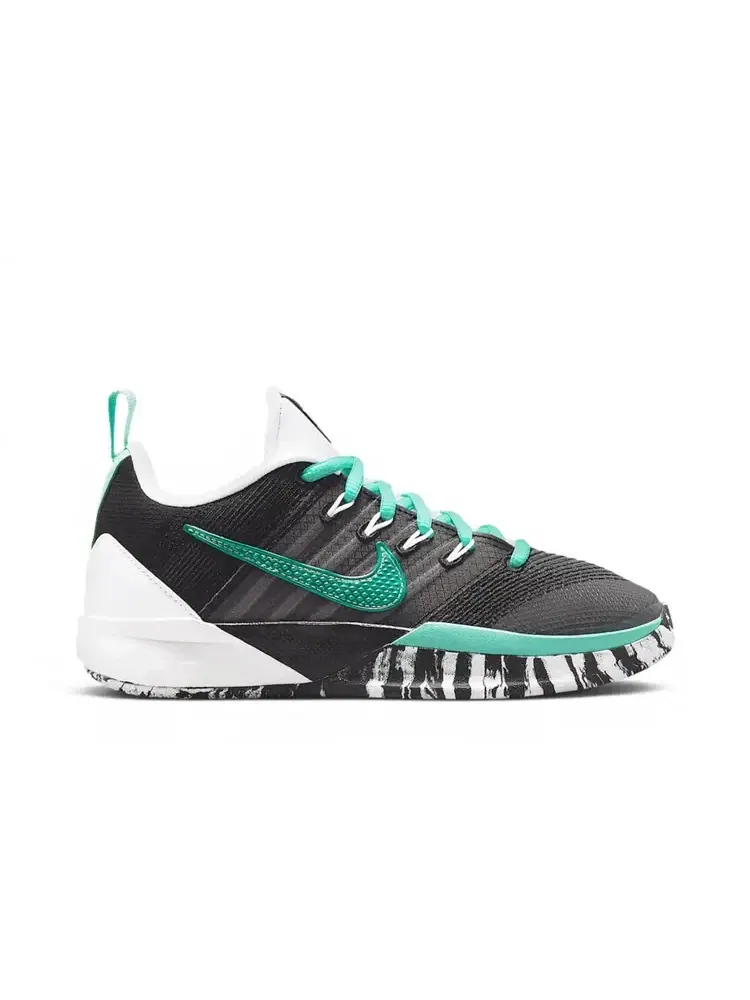 Кроссовки Nike Sabrina 3 GS — изображение 1 из 1, черный белый