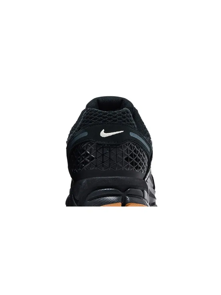 Кроссовки Air Zoom Vomero 5 'Black Gum' — изображение 7 из 8, черный