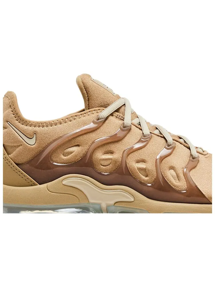 Кроссовки Nike Air VaporMax Plus 'Parachute Beige' — изображение 2 из 8, бежевый