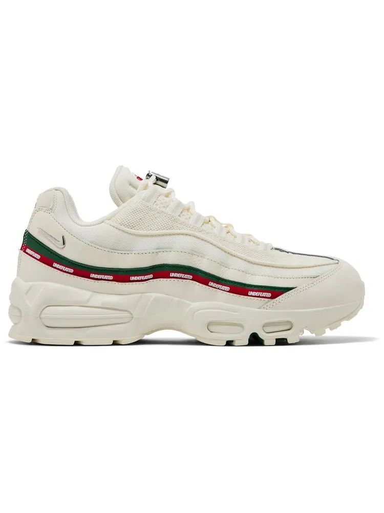Кроссовки Undefeated x Nike Air Max 95 — изображение 1 из 8, белый