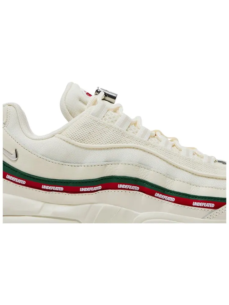 Кроссовки Undefeated x Nike Air Max 95 — изображение 2 из 8, белый