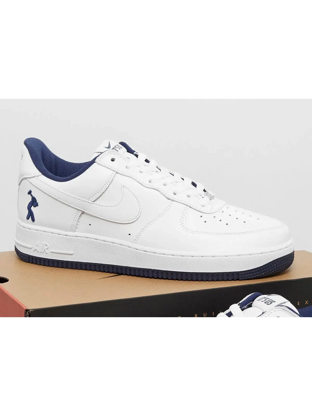 Кроссовки Nike Air Force 1 Low x Lil Yachty 'Concrete Boys' — изображение 3 из 9, белый