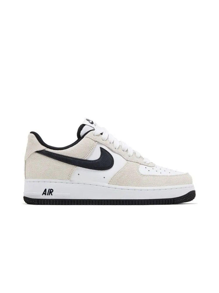 Кеды Nike Air Force 1 '07 LV8 'Photon Dust Black' — изображение 2 из 9