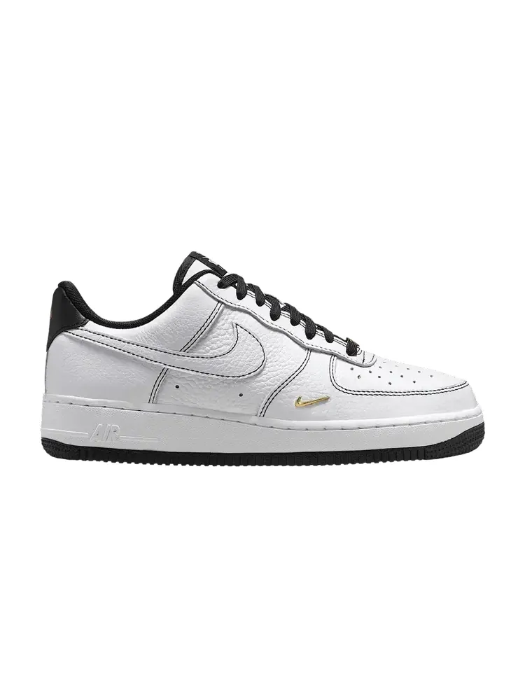 Кроссовки Nike Wmns Air Force 1, 07 Low — изображение 1 из 1, белый черный