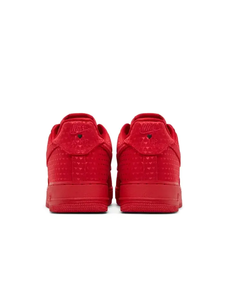 Кроссовки Nike Air Force 1 Low 'Valentine's Day - University Red' 2026 — изображение 6 из 8, красный