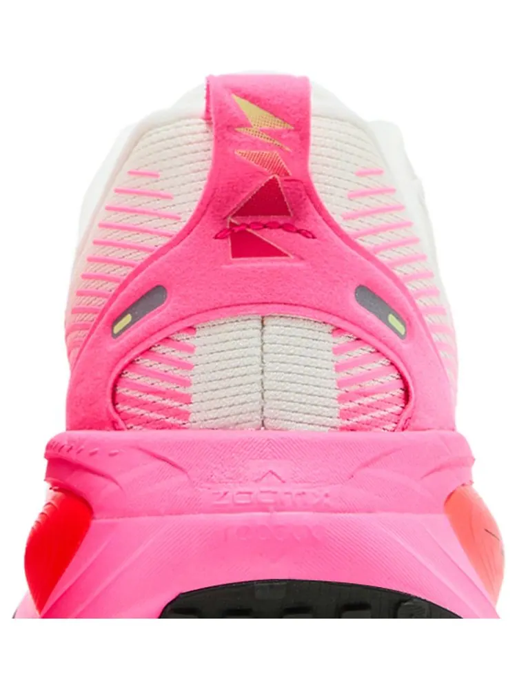Кроссовки Nike Vomero 18 'Sail Hyper Pink' — изображение 7 из 8, бежевый