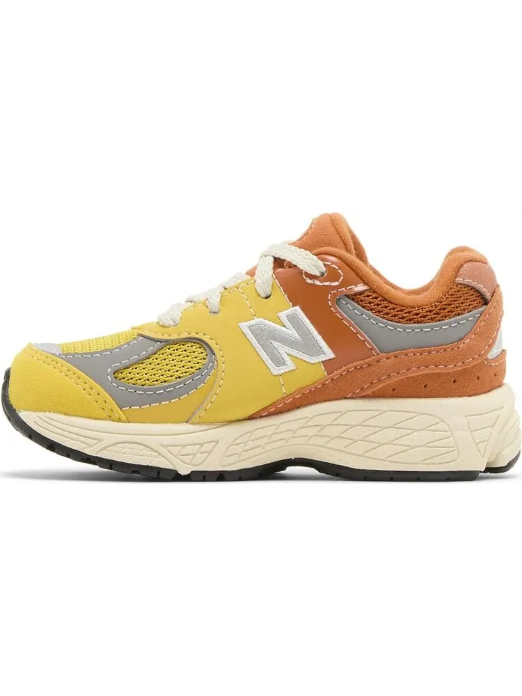 Кроссовки 2002R Toddler 'Ginger Lemon Classic Orange' — изображение 3 из 4, желтый