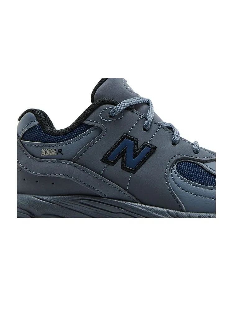 Кроссовки New Balance 2002R Toddler Dark Arctic Grey Navy — изображение 2 из 6, темный серый темно-синий