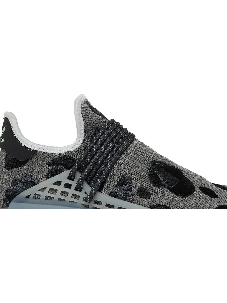 Кроссовки Adidas Pharrell x NMD Human Race 'Animal Print - Ash' — изображение 2 из 9, серый