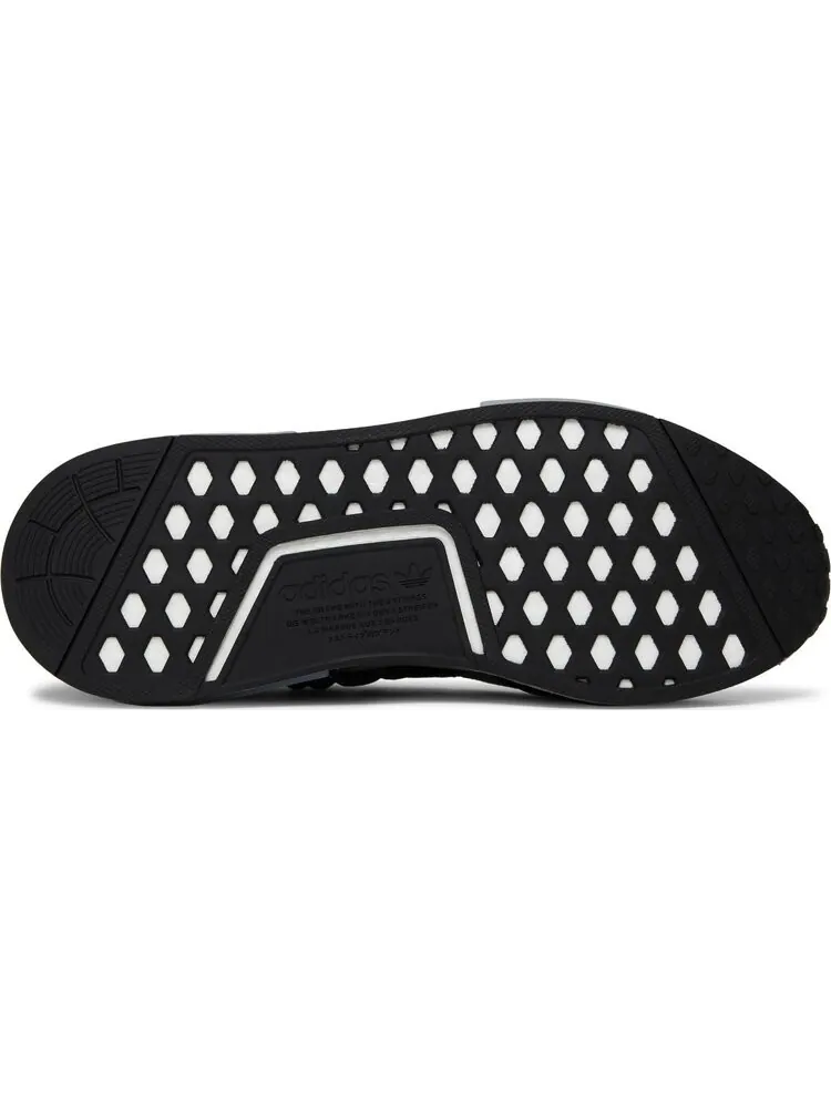 Кроссовки Adidas Pharrell x NMD Human Race 'Animal Print - Ash' — изображение 4 из 9, серый