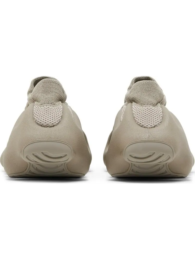 Кроссовки Adidas Yeezy 450 'Stone Flax' — изображение 6 из 8, загар
