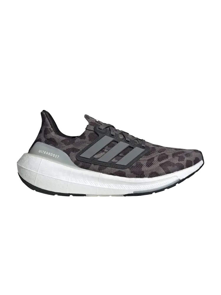 Кроссовки Adidas UltraBoost Light — изображение 1 из 1, серый