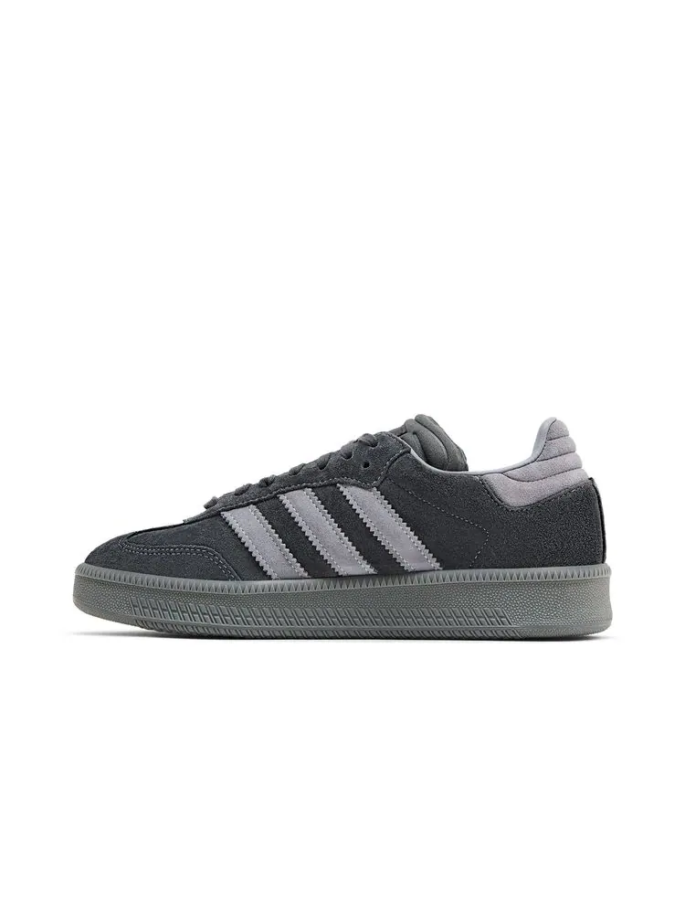 Кроссовки Samba XLG 'Carbon Grey' — изображение 3 из 8, серый
