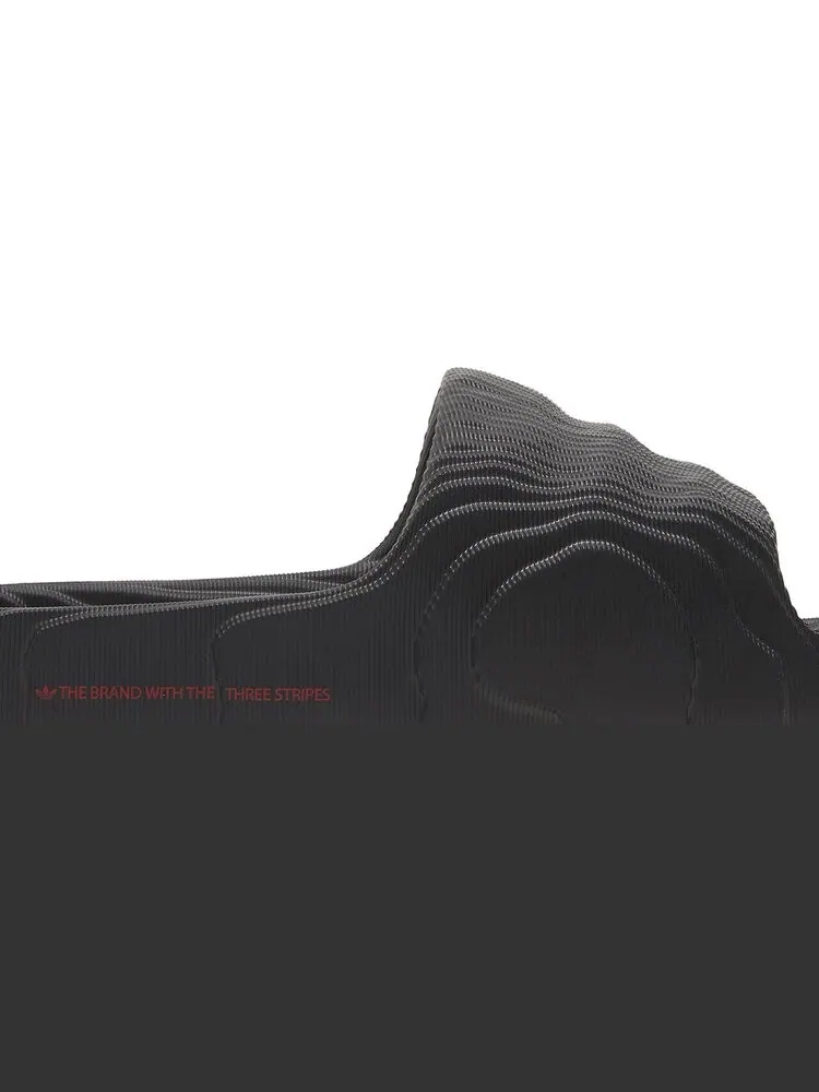 Кроссовки Adilette 22 Slides 'Black Scarlet' — изображение 2 из 4, черный
