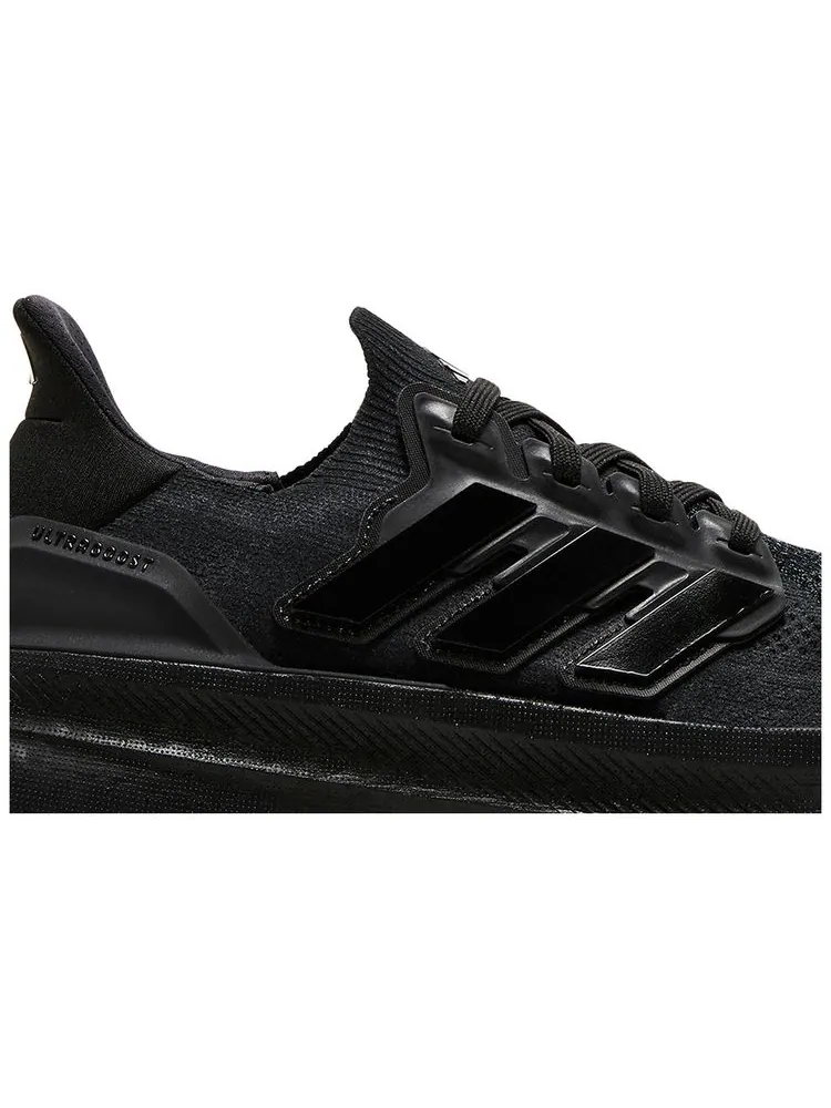 Кроссовки adidas UltraBoost 5 'Triple Black' — изображение 2 из 8, черный